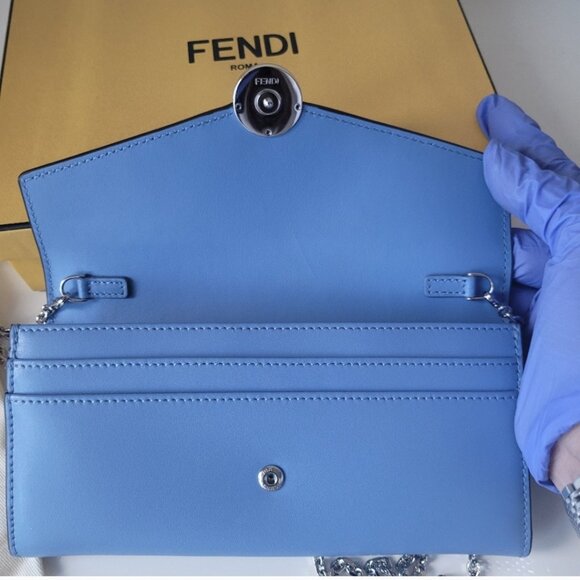 FENDI Continental Envelope Wallet On Chain - Picture 4 of 15